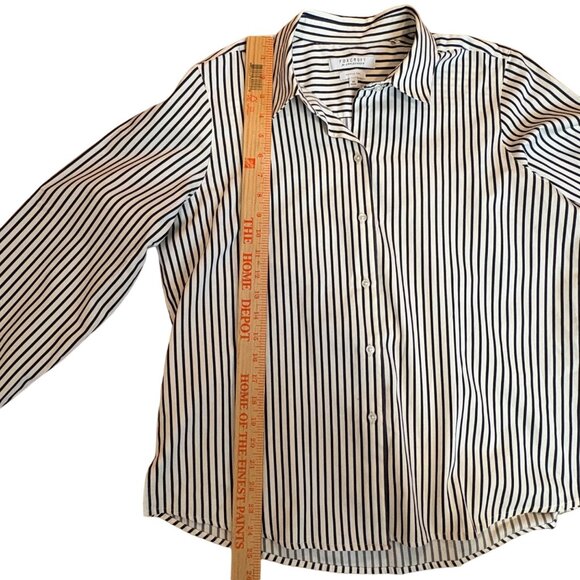 Foxcroft For Appleseeds Wrinkle-Free Navy Striped Button-Up Shirt Size 14 - Picture 6 of 7